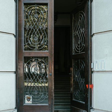 Dragon Apartment W Centrum Krakau Buitenkant foto